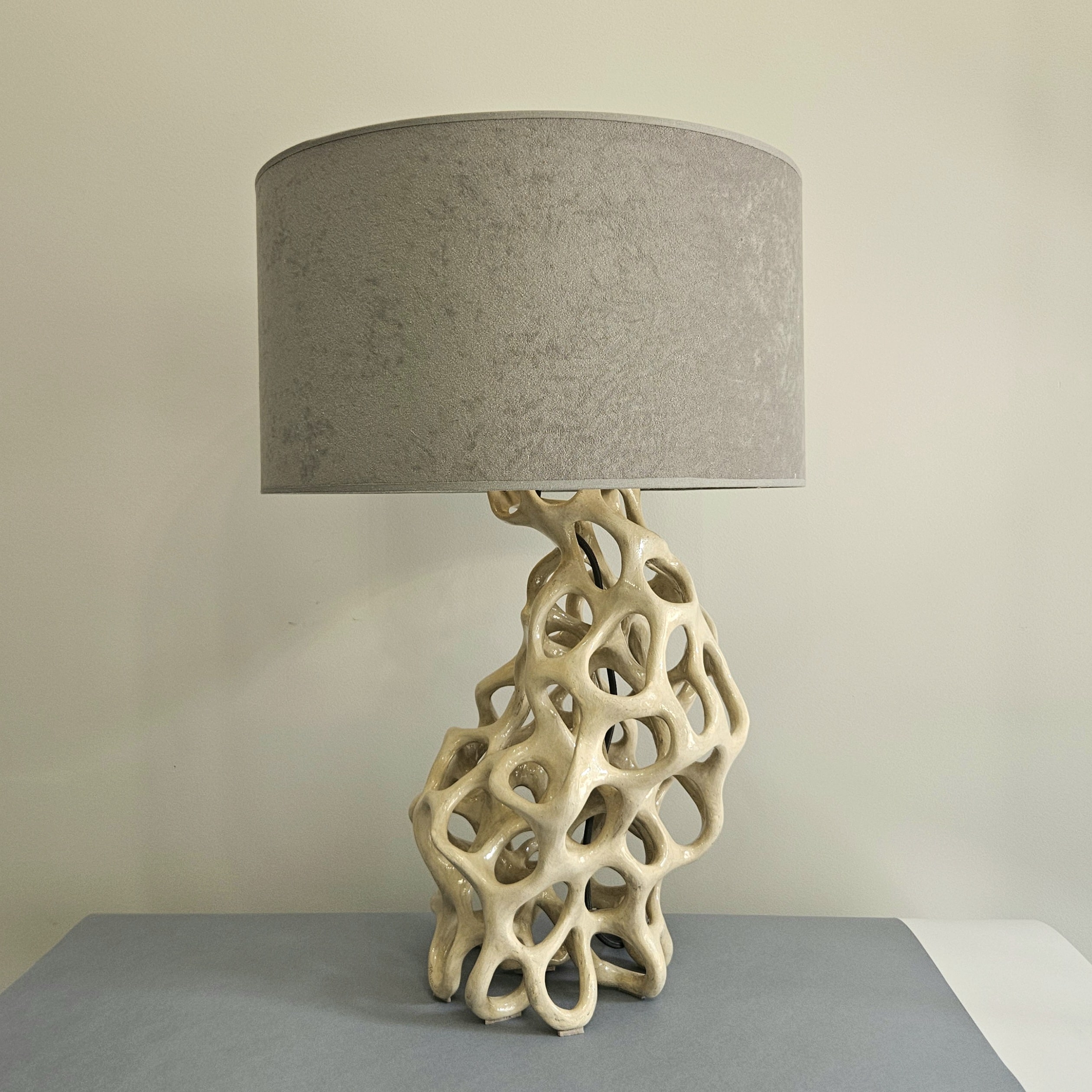 Lampa ceramiczna pt. "Organika" - obrazek 3
